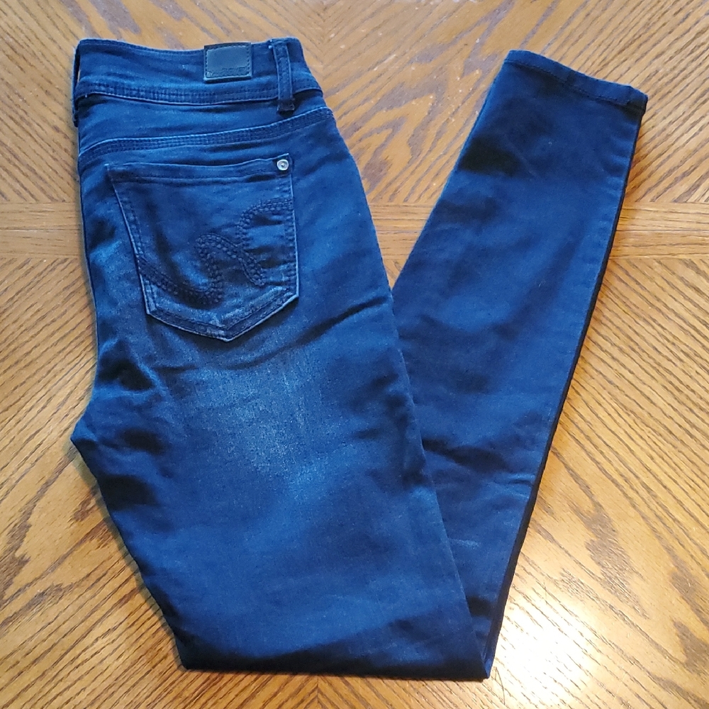 Wallflower Jeans